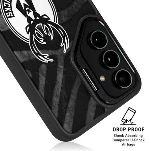 NBA Milwaukee Bucks Animal Print Black Galaxy S25 Ultra Kickstand Case